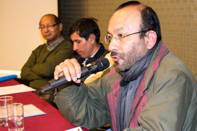 Alfredo Mires Ortiz durante su intervención en un foro público realizado en Cajamarca, en 2015. Foto: Servindi