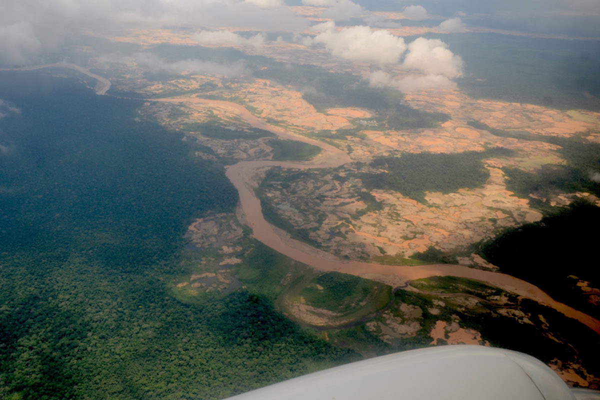 Minería ilegal en la Reserva Nacional de Tambopata (Foto: Mongabay)