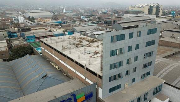 Universidad Privada Telesup construyó pared que simulaba falso edificio de siete pisos.